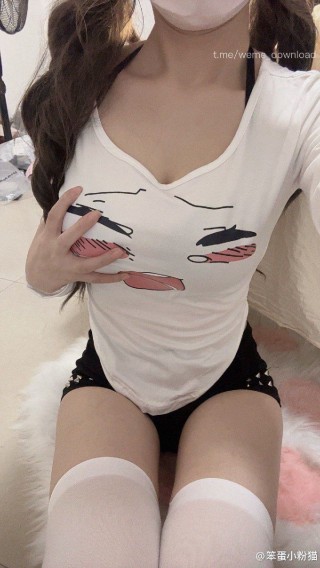 笨蛋小粉猫 2024-12-07 21:51:15 这个姿势好看吗