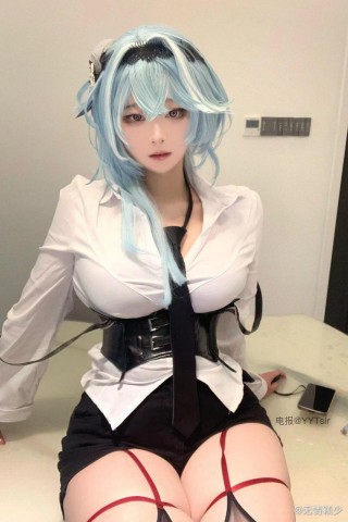 无情颖少 2024-06-04 17:56:16 近距离感受魔鬼身材啦 