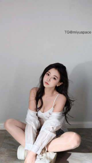 刘二萌 2025-07-08 14:39:59 有人接单吗 接一下我的孤独👀