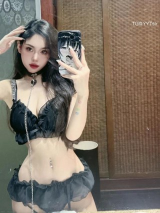 陈佩奇 2022-01-14 13:06:31 今日份辣妹子