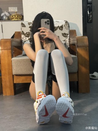 黑魔仙 2025-03-09 15:06:10 少女感和女人味达成实际和解