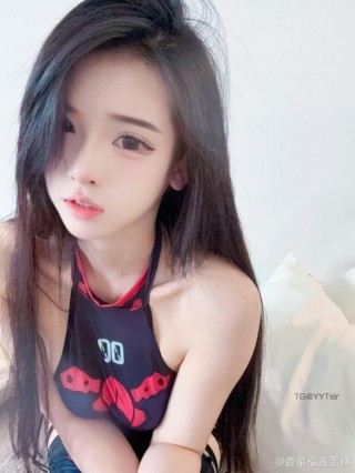 卿风的秘密 2025-05-03 20:09:10 VIP专享贴 卿风私人大片超级妩媚，配性感极致