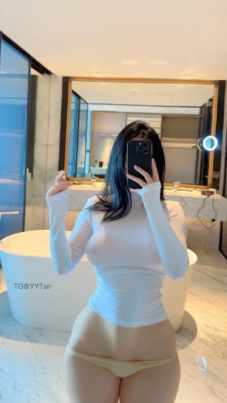 俏妞qiaoniuTT 2025-02-20 16:28:54 浴室性感自拍