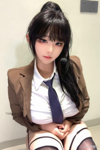 无情颖少 2024-10-31 10:05:05 今晚，该宠幸哪位宝宝😍😍