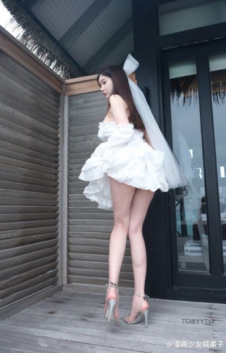 糯美子仙女的教学楼 2024-12-01 15:00:00 白色抹胸小婚纱