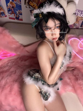 DeadBarbie 2022-12-15 17:29:08 不用太迷人 迷住你就好