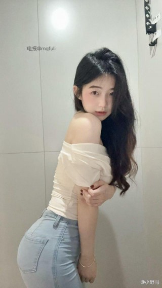 是小野马 2025-04-25 23:56:56 没想到平日里高冷的野马竟然是个大反差