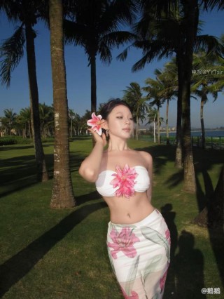 鹅鹅的秘密 2025-05-10 20:32:23 这种美丽的样子难免有哥哥不会心动💓
