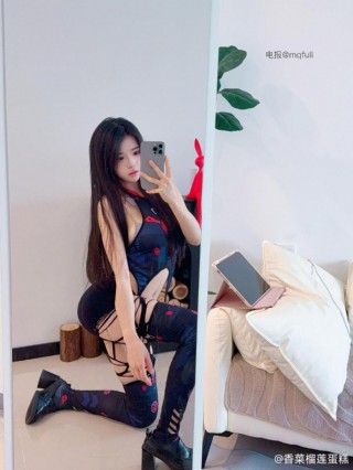 卿风的秘密 2025-05-02 15:15:05 谁能按耐住内心的冲动😍