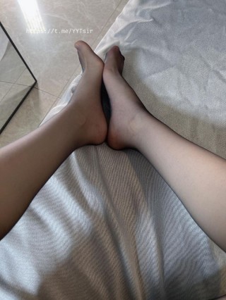鹿八岁Nya 2023-11-09 22:13:03 这个点还有多少个人在呀