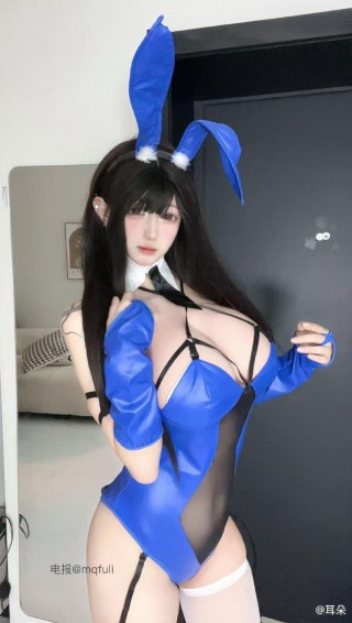 是耳朵吖 2025-04-20 18:23:36 猜你手不够大 把握不住🤫