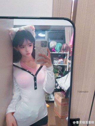 卿风的秘密 2025-04-02 23:59:00 我建议你早点喜欢我