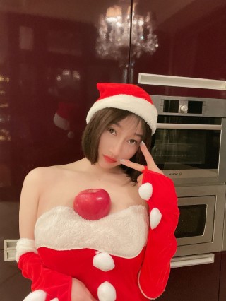 莉莉娅祖 2022-02-13 11:58:04 圣诞服图片