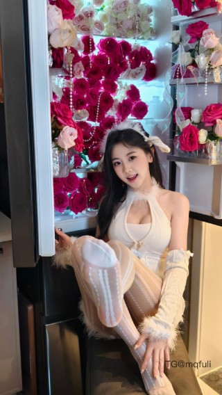 刘二萌 2025-07-11 17:09:02 不会骂人 一张嘴就是宝宝亲亲🙈😘