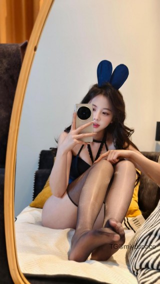 刘二萌 2025-07-14 15:56:18 兔子警官cos制服兔女郎qqny诱惑