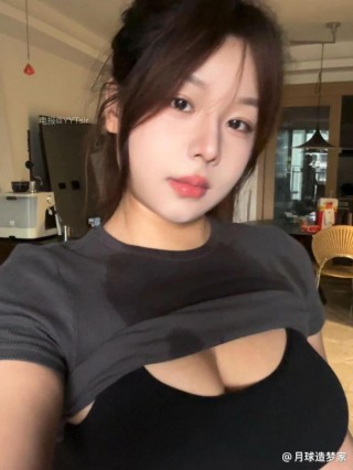 月球造梦家 2025-04-30 19:35:01 祝我所有宝宝五一快乐