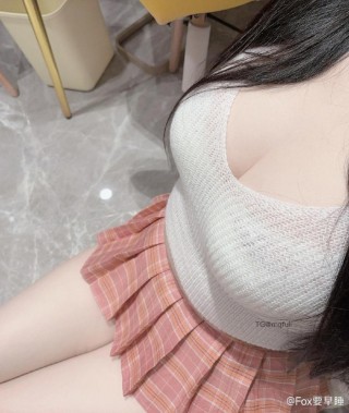 Fox要早睡 2025-05-14 22:27:02 宝宝 让姐姐想想 怎么惩罚不听话的你