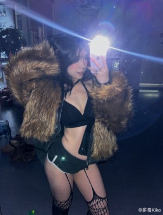 多哥kiko 2025-02-15 21:13:30 #Vip专享帖#连体 各种角度拍摄