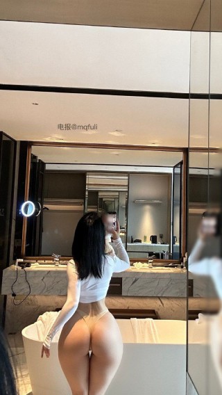 俏妞qiaoniuTT 2025-02-20 16:28:54 浴室性感自拍