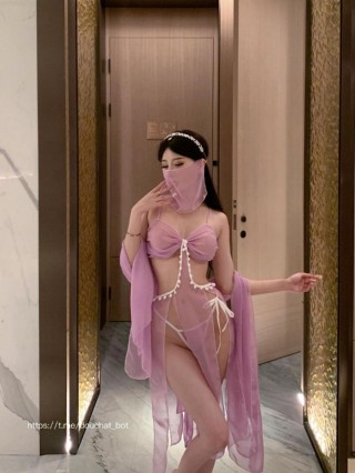炸蛋Boom 2024-01-16 15:40:32 嘉宾专享帖 清纯古装西域风情👙细腻的美腿翘臀酥胸