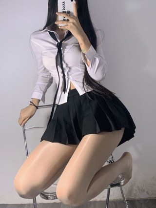 陈佩奇 2021-10-17 10:22:46 今日份跟着猪姐学穿搭