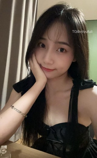 小薄很乖秘密基地 2023-12-10 22:20:11 小可爱的照片憋着不发会过期的