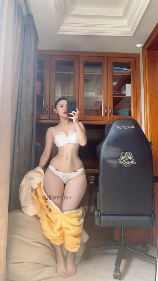 俏妞qiaoniuTT 2025-04-13 11:12:19 打直球 别拉扯