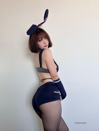纯种小江 2024-08-23 14:42:16 陪伴宝宝们的是兔子装