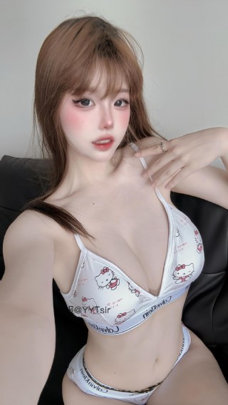 空心柚七 2025-07-21 15:29:09 付费贴#比基尼系列大片