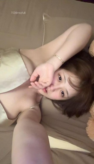 凹菟嫚 2025-04-18 23:49:09 一个人的夜 无聊中