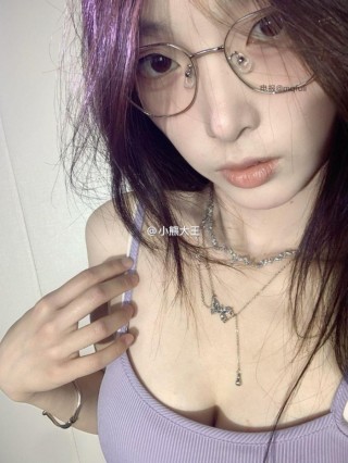 小熊大王 2025-04-24 20:11:28 瞳孔与心跳的距离在 对视时清零