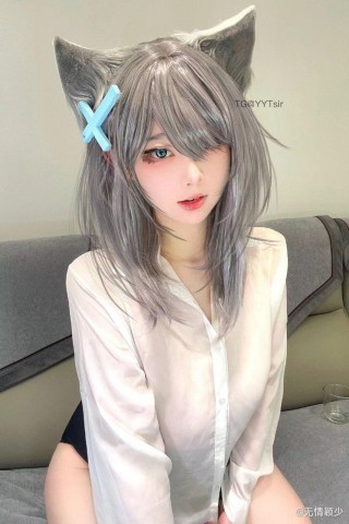 无情颖少 2024-06-04 17:56:16 近距离感受魔鬼身材啦 