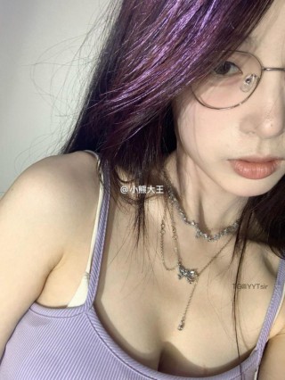 小熊大王 2025-04-24 20:11:28 瞳孔与心跳的距离在 对视时清零