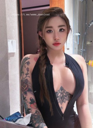 宋昱欣Hitomi 2023-11-19 02:10:18 完美大氖紫➕小蛮腰➕蜜桃🍑 嘉宾专享帖