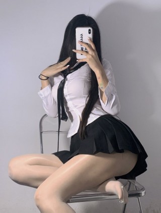陈佩奇 2021-10-17 10:22:46 今日份跟着猪姐学穿搭