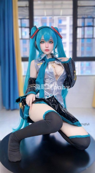 兔晴晴baby 2025-04-30 17:50:48 初音未来cos