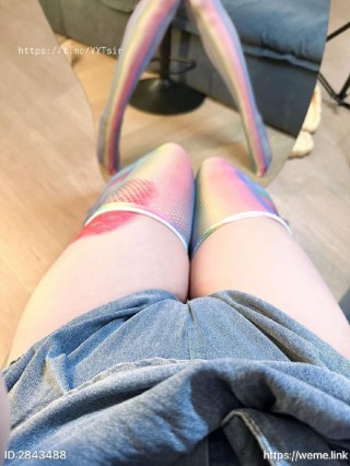 阿尔卑香小狗子 2023-09-28 15:07:29 小裙子真的很漂亮，除了有点紧以外
