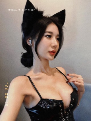 黎允熙baby5 2023-08-20 10:44:46 赞赞老婆😍