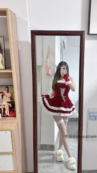 小薄很乖秘密基地 2023-11-16 20:23:52 刚起床的肉丝👅
