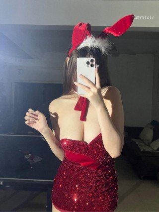 芋泥锅包肉 2023-12-07 18:35:58 兔女郎🐰圣诞服来噜