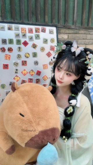糖酥栗 2025-05-06 08:10:20 国宝熊猫