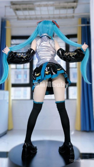 兔晴晴baby 2025-03-26 03:26:53 初音未来cos