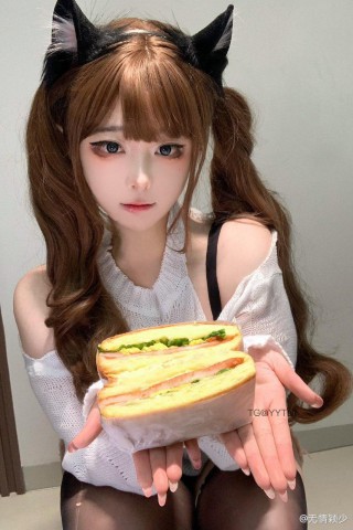 无情颖少 2024-10-30 17:05:05 男友视角🤤刺裸 丝足诱惑～女王即视感 