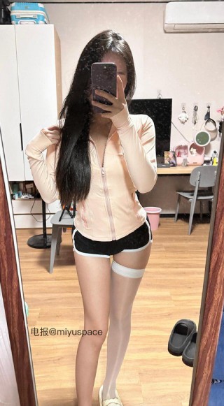 小薄很乖秘密基地 2023-12-10 22:20:11 小可爱的照片憋着不发会过期的