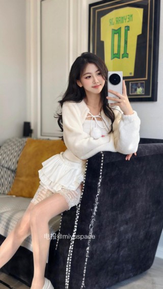 刘二萌 2025-07-06 20:32:01 小熊裙cos女仆抹胸连衣裙㊙️
