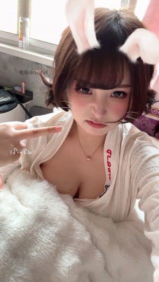 凹菟嫚 2025-02-05 14:07:09 VIP嘉宾福利来啦，壁纸来咯，可下载分享