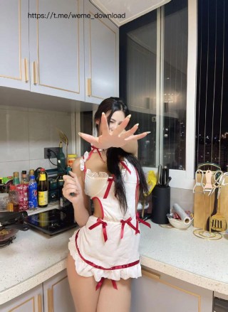 李嘉欣97 2022-07-22 12:57:07 嘉宾专享帖 吃饭?还是吃emmm