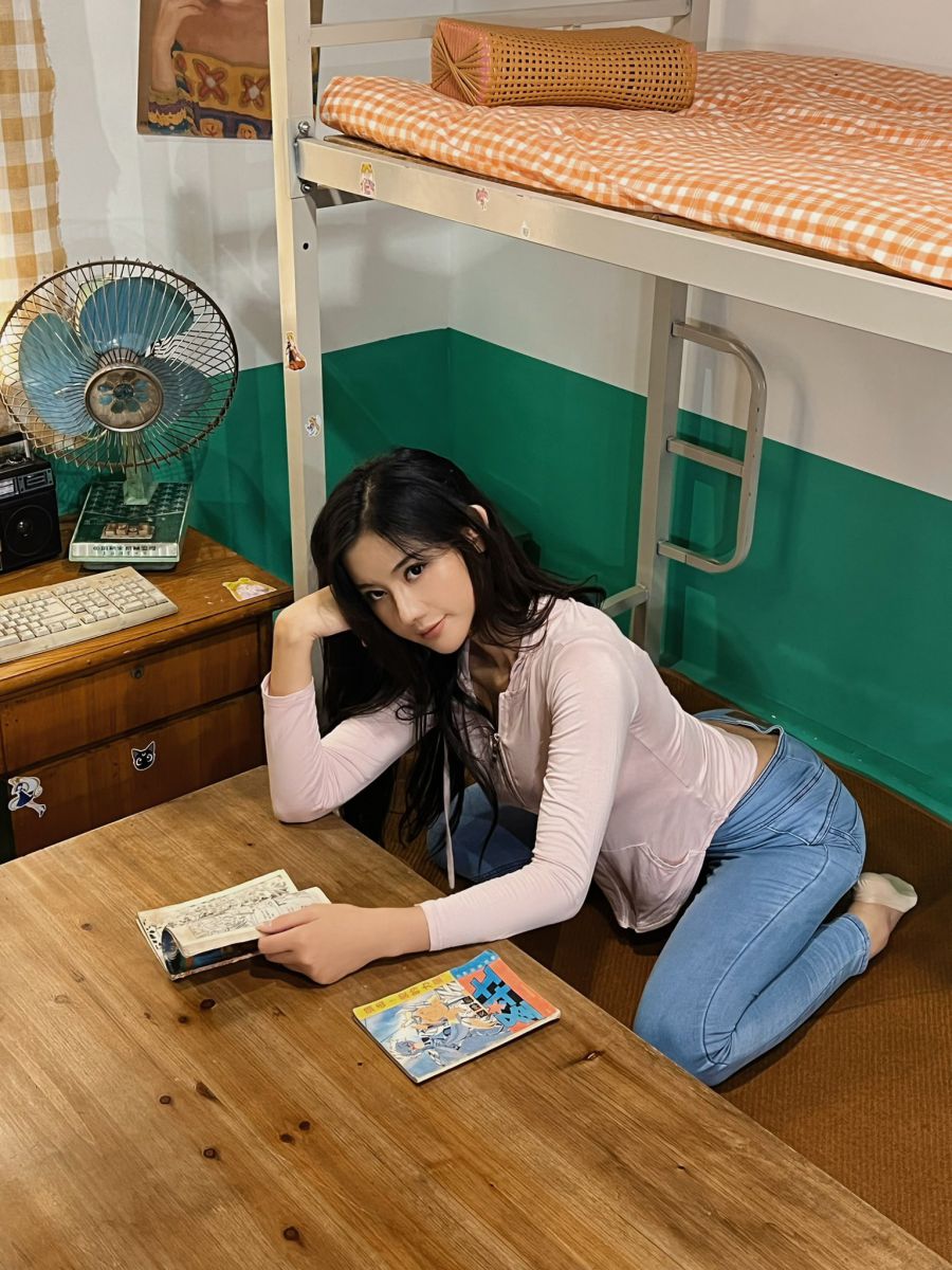 阿朱啊 2022-08-26 睡在你下铺的女同学~