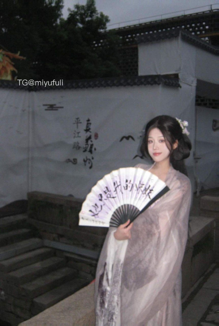 静静爱吃糖 2025-05-27 16:11:41 古风