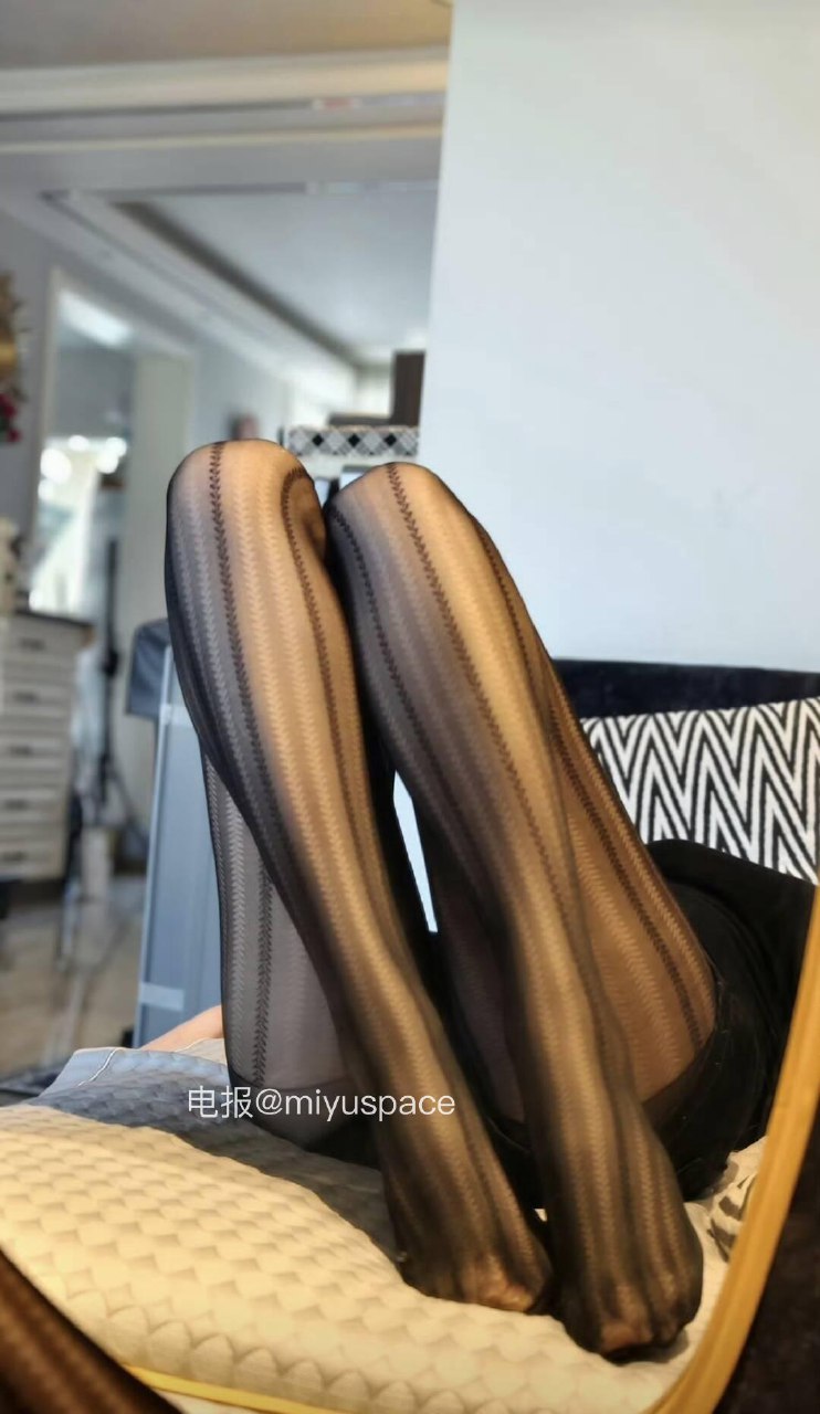 刘二萌 2025-05-27 02:04:36 二萌绝美情趣秘书